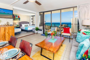 Deluxe Living in Waikiki - Ocean View Condo with Parking
